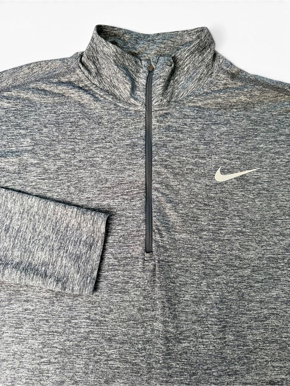 Nike Running Dri-FIT Women’s Large Gray Heather 1/2 Zip Pullover Thumbholes